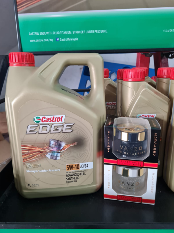 Castrol EDGE 5W40 Fully Engine Oil Service